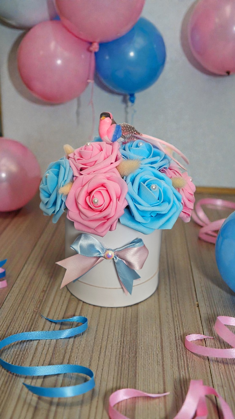 Composition Florale Rose & Bleu